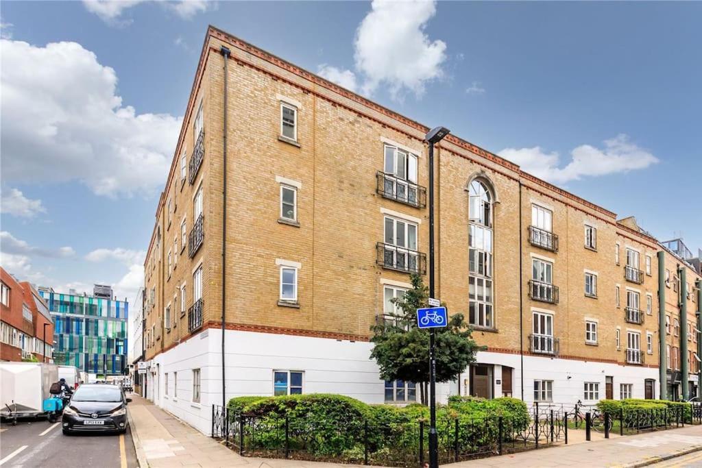 Stylish Room & Private Bathroom In Central London Exterior photo